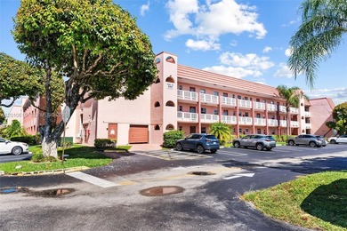 Beach Condo For Sale in Sunrise, Florida