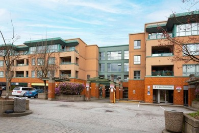 Beach Condo For Sale in North Vancouver, British Columbia