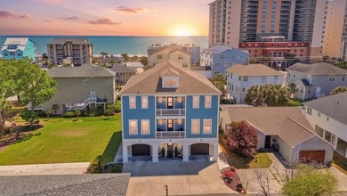 Beach Home For Sale in North Myrtle Beach, South Carolina