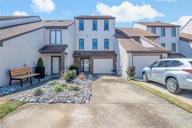 Beach Condo For Sale in Portsmouth, Virginia