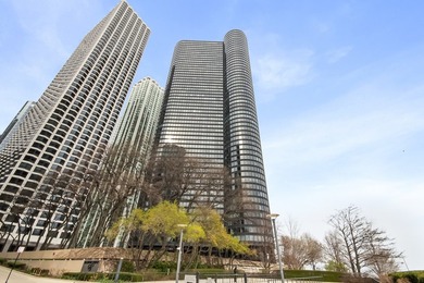 Beach Condo Active Under Contract in Chicago, Illinois