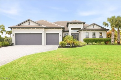 Home For Sale in Fort Myers image photo picture