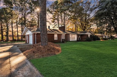 Beach Home For Sale in Portsmouth, Virginia