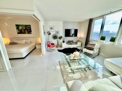 Beach Condo For Sale in Miami Beach, Florida