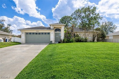 Beach Home For Sale in Fort Myers, Florida