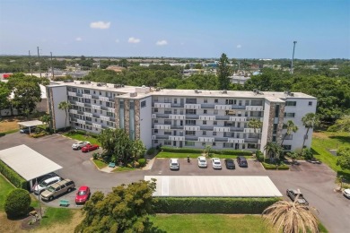 Beach Condo For Sale in Bradenton, Florida