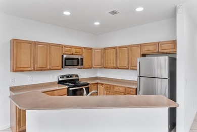 Beach Townhome/Townhouse Sale Pending in Riviera Beach, Florida