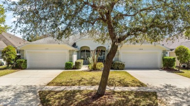 Beach Townhome/Townhouse Active Under Contract in Ormond Beach, Florida
