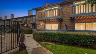 Beach Condo For Sale in Huntington Beach, California