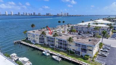 Beach Condo For Sale in North Palm Beach, Florida