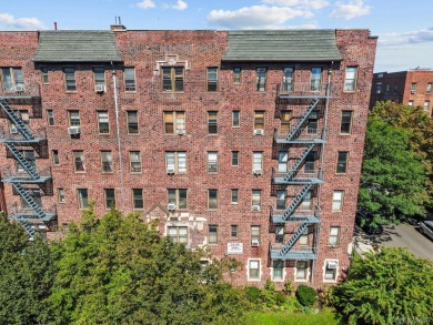 Beach Home Sale Pending in Brooklyn, New York