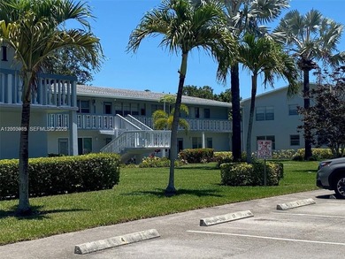 Beach Condo For Sale in Deerfield Beach, Florida