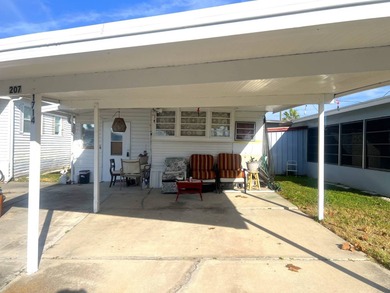 Beach Home For Sale in Holiday, Florida