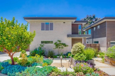 Beach Home For Sale in Solana Beach, California