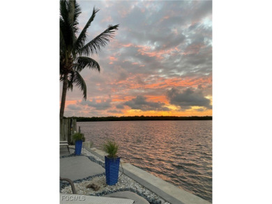 Beach Home For Sale in Matlacha, Florida
