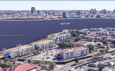 Beach Condo For Sale in West Palm Beach, Florida