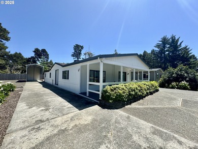 Beach Home For Sale in Florence, Oregon