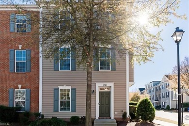 Beach Townhome/Townhouse For Sale in Virginia Beach, Virginia