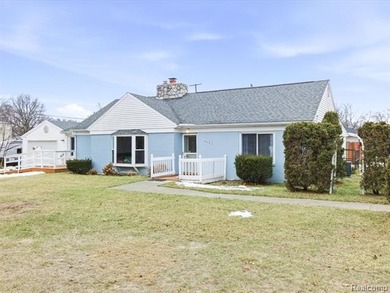 Beach Home For Sale in Port Huron, Michigan