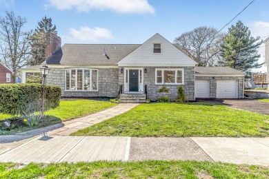 Beach Home Off Market in West Haven, Connecticut