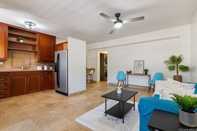 Beach Condo For Sale in Honolulu, Hawaii