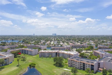 Beach Condo Sale Pending in Sunrise, Florida