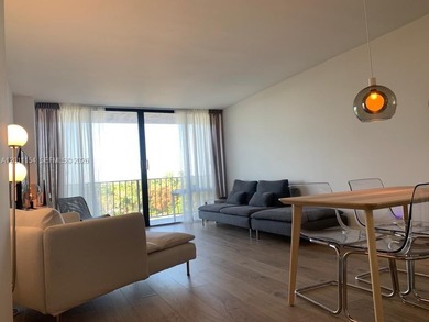 Beach Condo For Sale in Miami, Florida