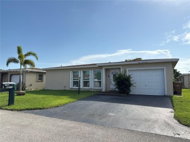 Beach Home For Sale in Deerfield Beach, Florida