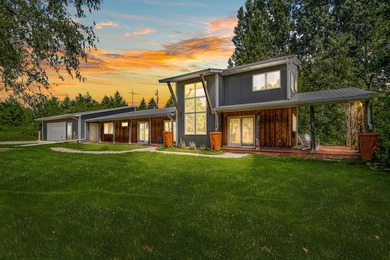 Beach Home For Sale in Algoma, Wisconsin