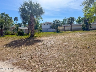 Beach Lot Sale Pending in Daytona Beach, Florida