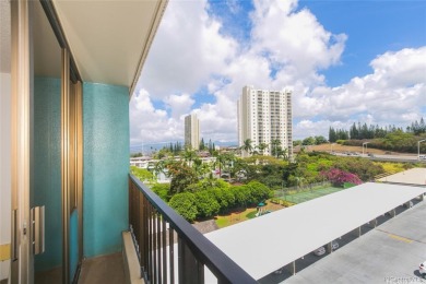 Beach Condo For Sale in Aiea, Hawaii
