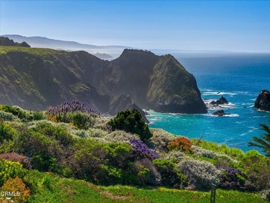 Beach Home For Sale in Albion, California
