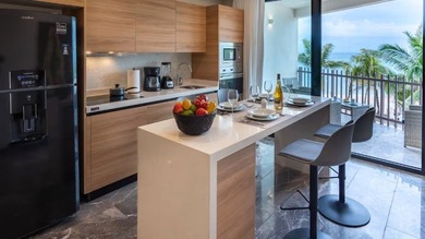 Beach Condo For Sale in Playa Del Carmen, 