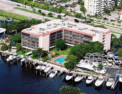 Beach Condo For Sale in Pompano Beach, Florida