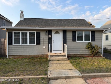 Beach Home Sale Pending in Hazlet, New Jersey