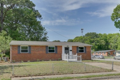 Beach Home Sale Pending in Hampton, Virginia