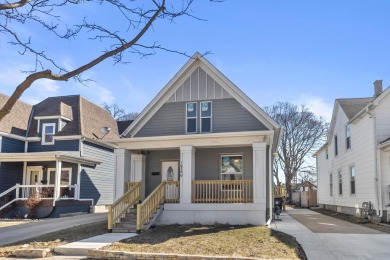 Beach Home For Sale in Racine, Wisconsin