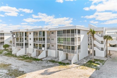 Beach Condo For Sale in Sanibel, Florida