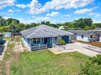 Beach Home For Sale in St. Petersburg, Florida