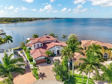 Beach Home For Sale in Fort Myers, Florida