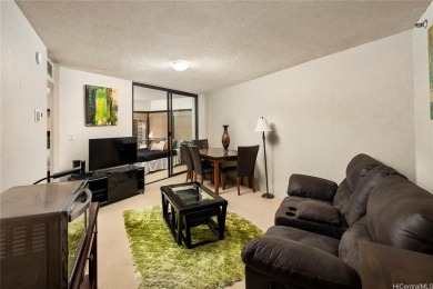 Beach Condo For Sale in Honolulu, Hawaii