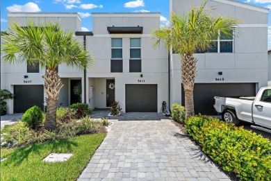 Beach Townhome/Townhouse For Sale in Mangonia Park, Florida