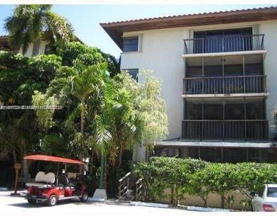 Beach Condo For Sale in Key Biscayne, Florida