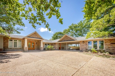 Beach Home Sale Pending in Ocean Springs, Mississippi