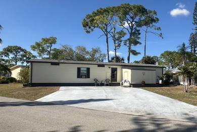 Beach Home For Sale in North Fort Myers, Florida