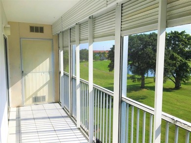 Beach Condo For Sale in Pembroke Pines, Florida