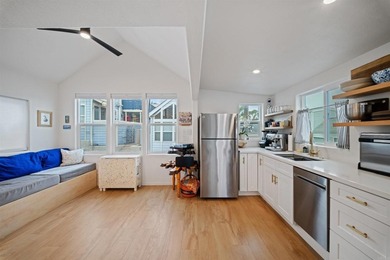 Beach Home For Sale in Encinitas, California