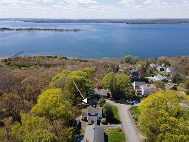 Beach Home For Sale in Tiverton, Rhode Island