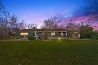 Beach Home For Sale in Saint Joseph, Michigan