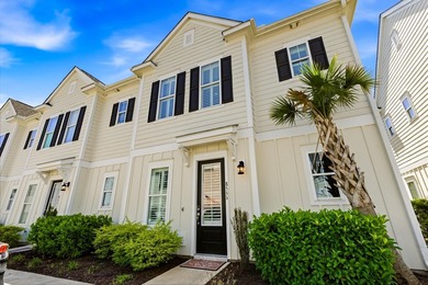 Beach Townhome/Townhouse For Sale in Myrtle Beach, South Carolina